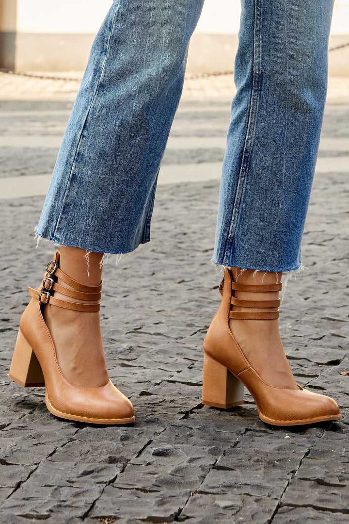 Caa - Plain Sandals With Ankle Strap