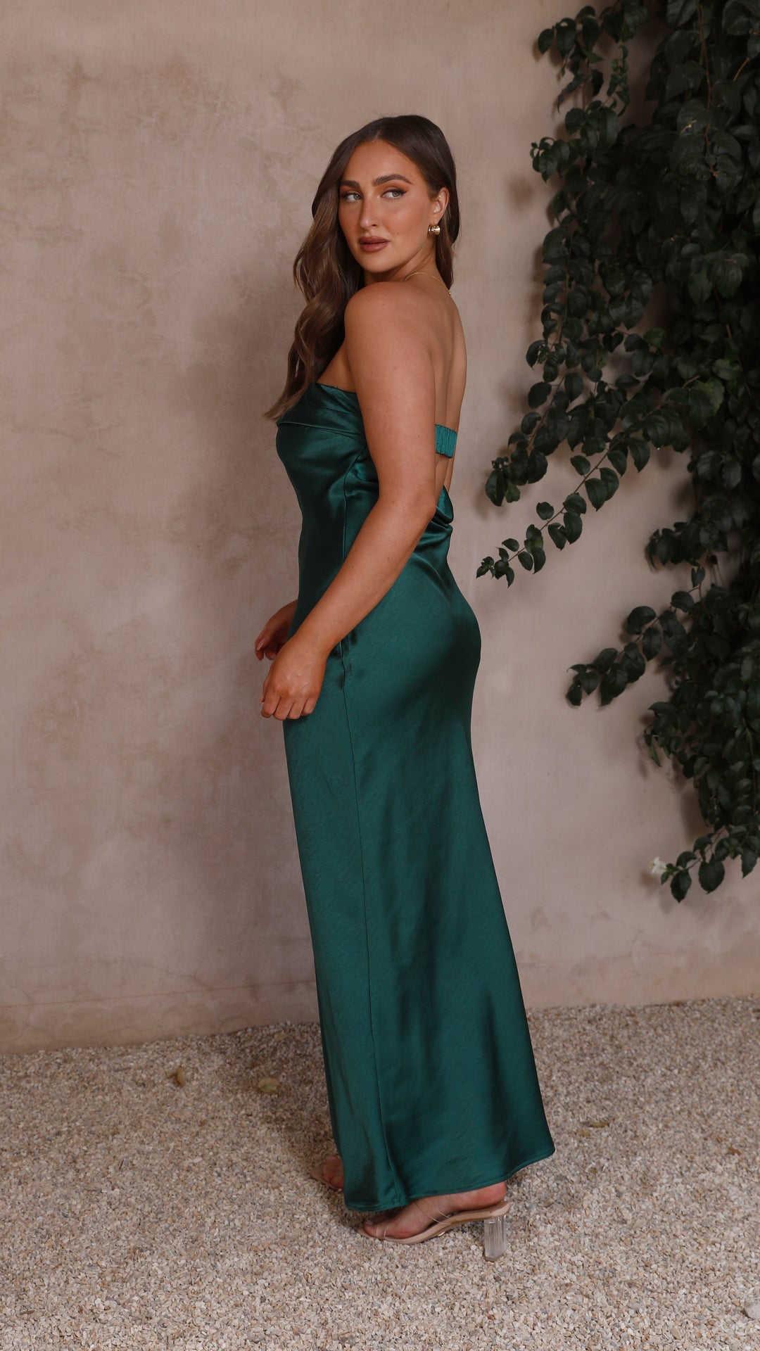 Thesa - Sleeveless Satin Dress