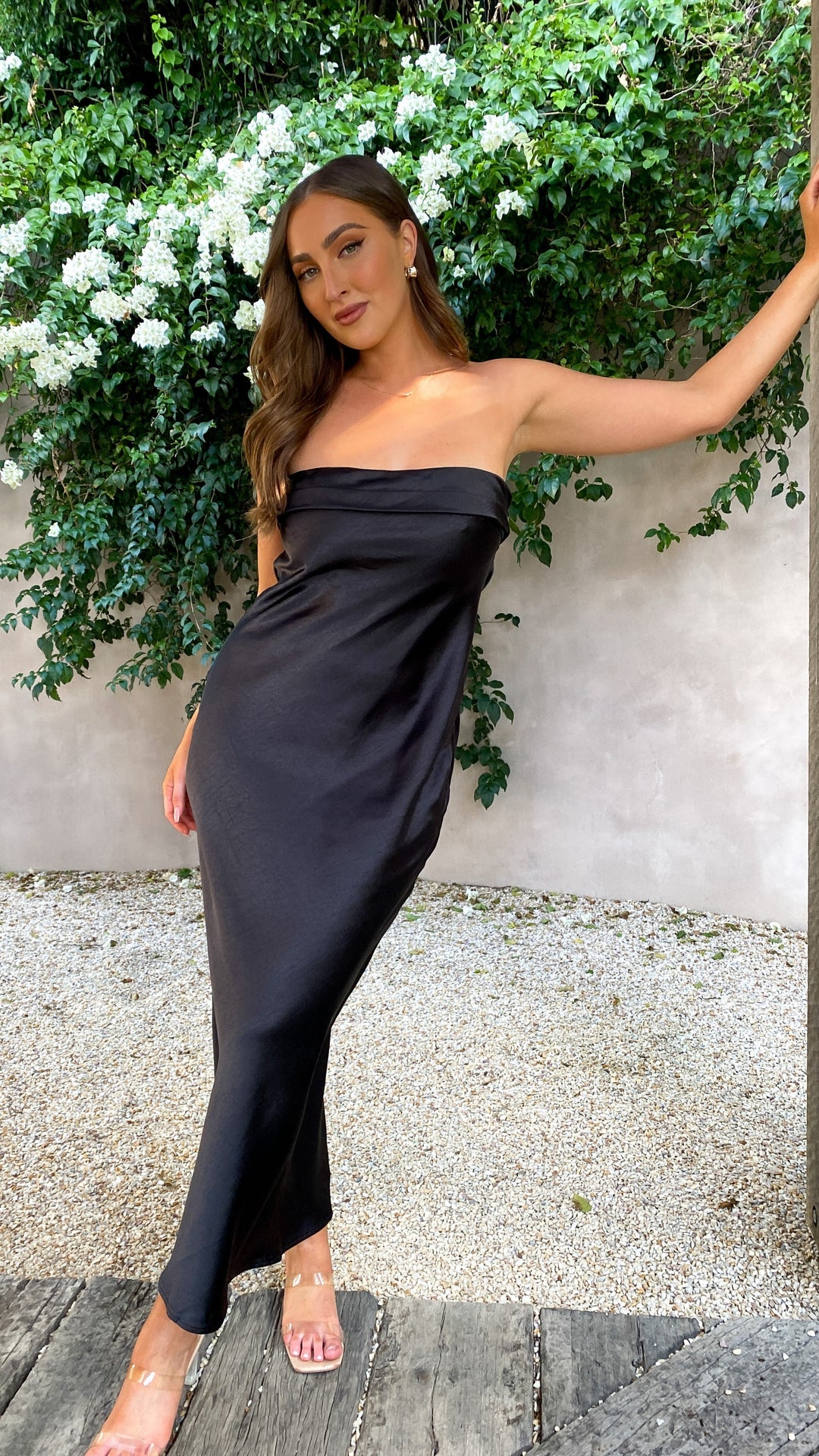 Thesa - Sleeveless Satin Dress