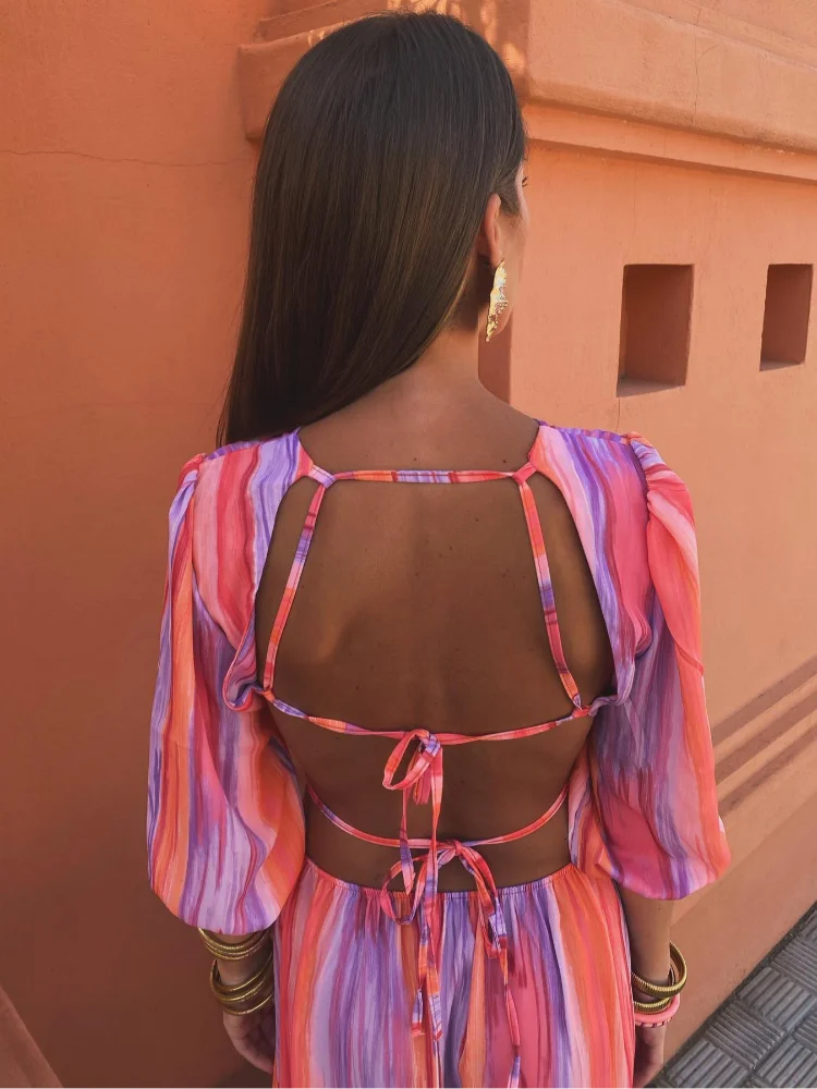Paloma - Elegant Dress With Cut Out